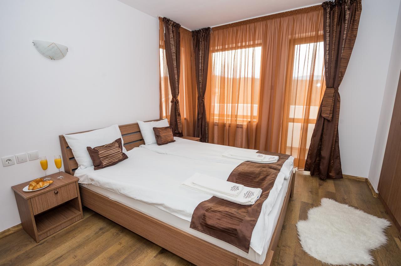 Hotel Sinjirite Complex Elena Esterno foto