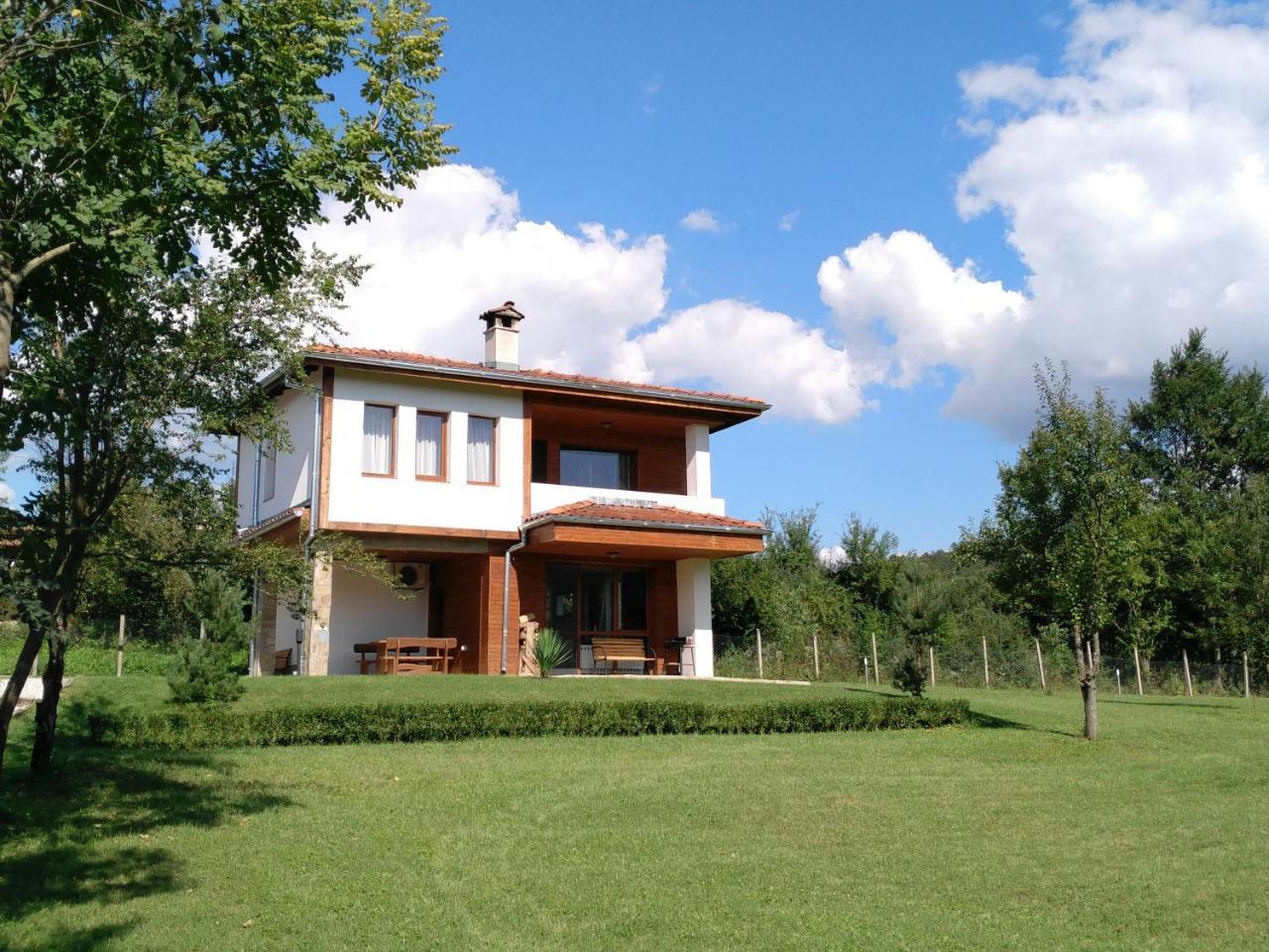 Hotel Sinjirite Complex Elena Esterno foto